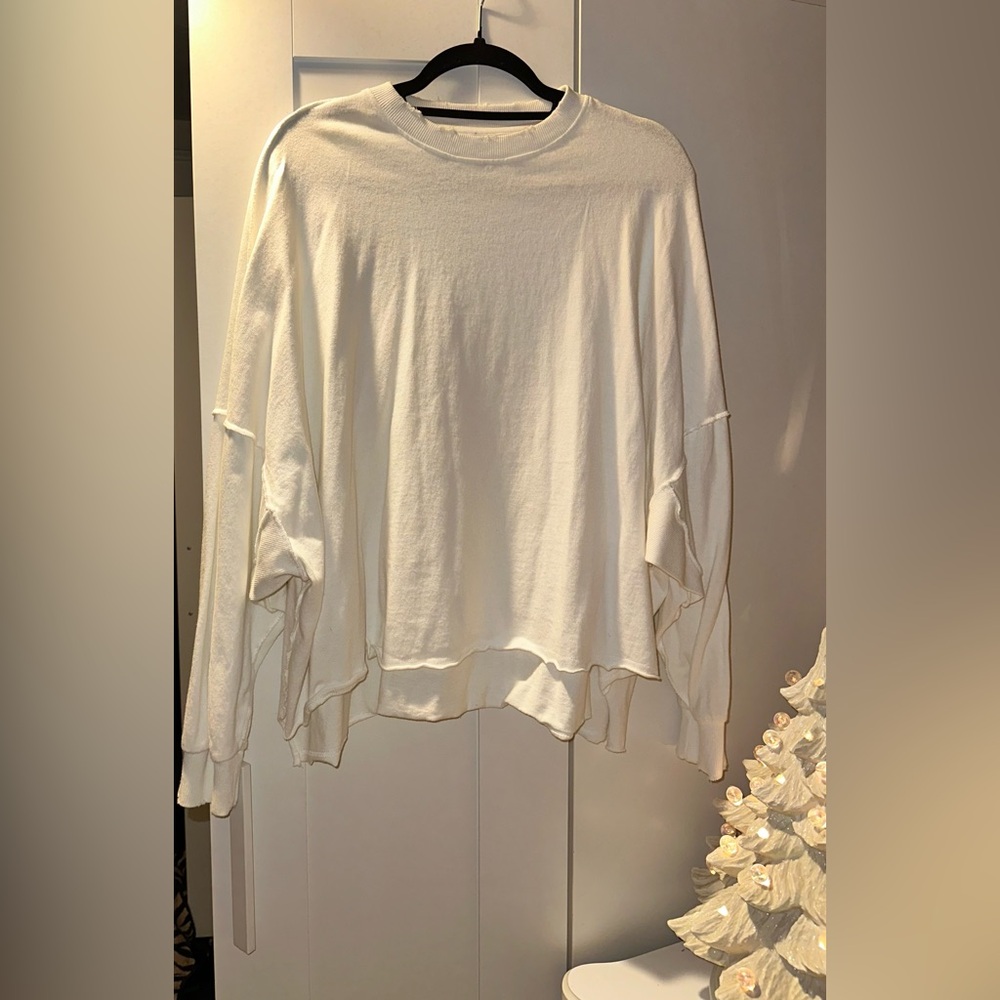 Pre Owned Mod Ref Distressed Oversized Crewneck S… - image 2